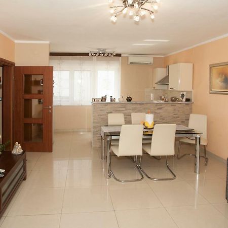 Apartment Dolores Сплит Екстериор снимка