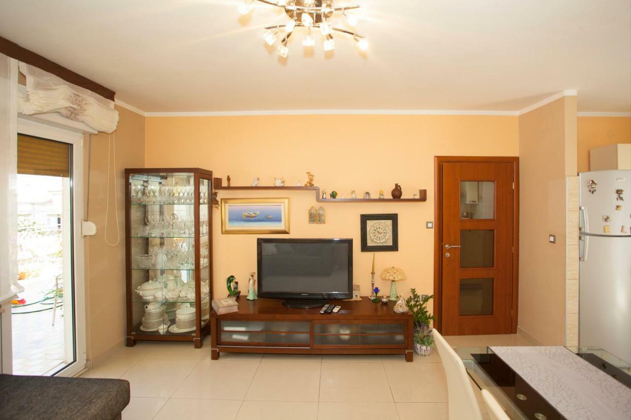 Apartment Dolores Сплит Екстериор снимка